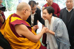 Home Dalailama15 300x200